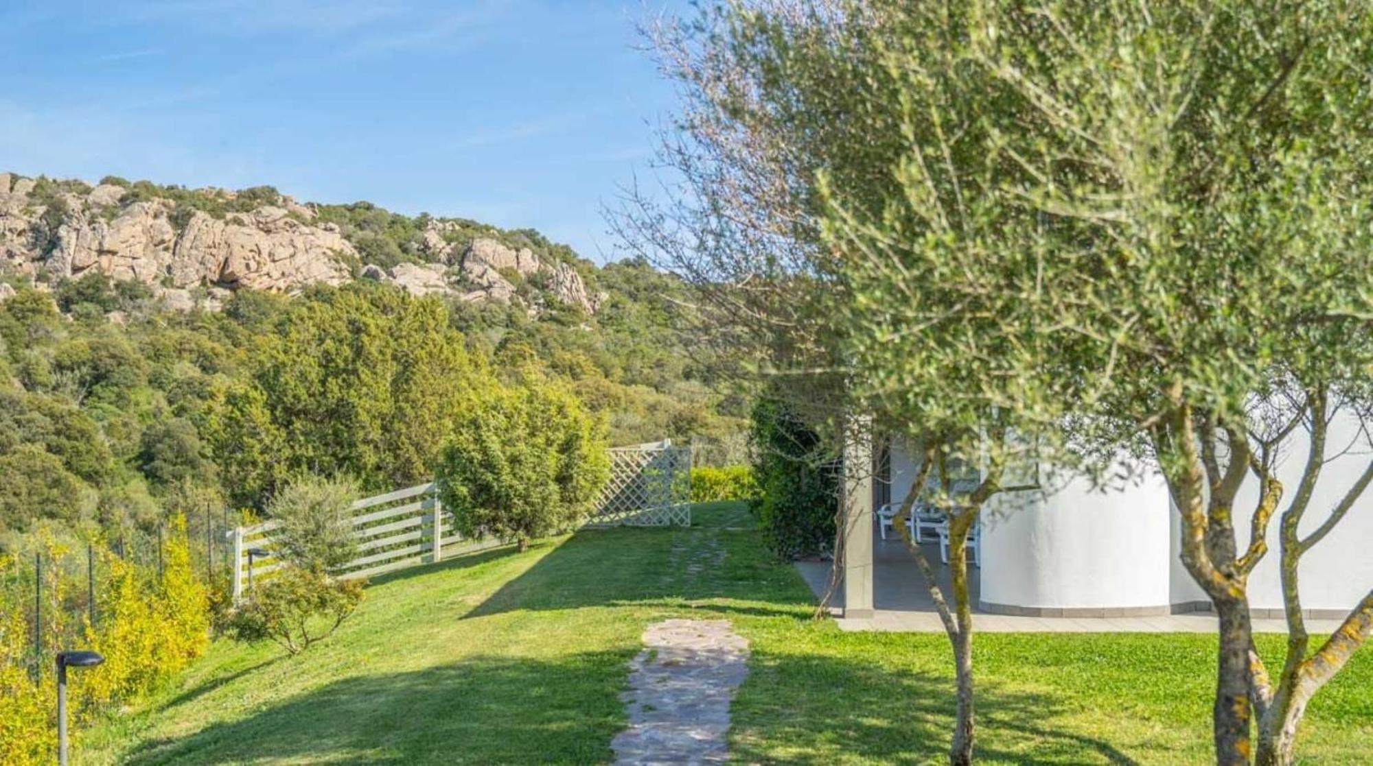 Spartaco Eco Retreat San Pantaleo Sole Ruiu Eksteriør billede